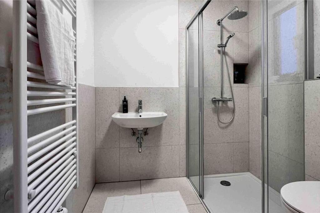 Viel Platz In Burghausen Fuer Freunde Und Familie Appartement Buitenkant foto