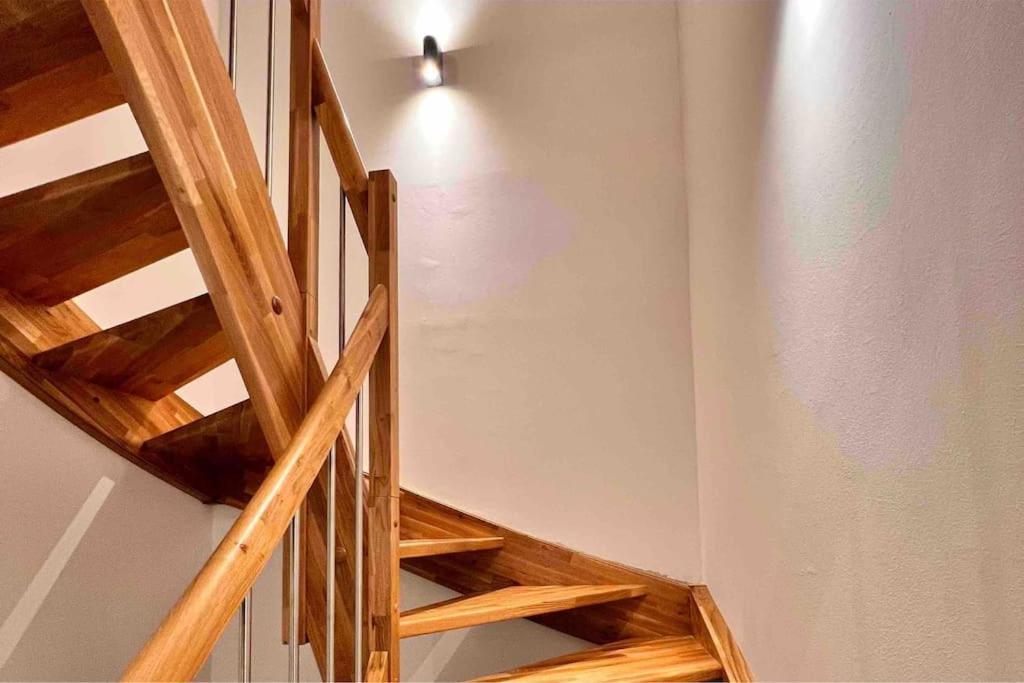 Viel Platz In Burghausen Fuer Freunde Und Familie Appartement Buitenkant foto