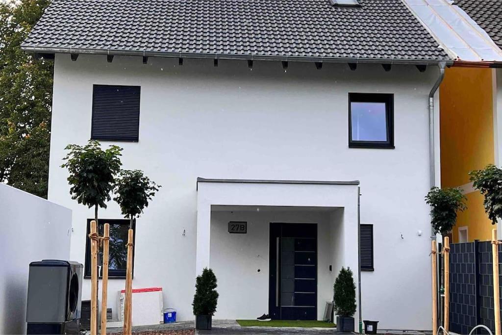 Viel Platz In Burghausen Fuer Freunde Und Familie Appartement Buitenkant foto